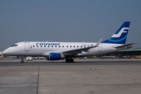 OH-LEL @ VIE - Finnair Embraer 170 - by Yakfreak - VAP