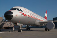 OE-LBP @ VIE - Austrian Airlines Airbus 320 - by Yakfreak - VAP