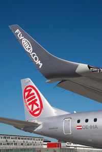 OE-IHA @ VIE - Fly Niki Embraer 190