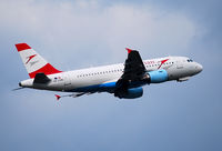 OE-LDB @ LOWW - Austrian Airlines A319 - by Hannes Tenkrat