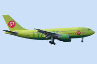 VP-BTK @ EDDF - on final RW25L