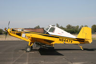 N8447V @ KTLR - KTLR