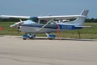 N353DW @ I74 - On the ramp at Urbana, Ohio - by Bob Simmermon