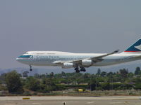 B-HOY @ LAX - Landing on 24R - by Helicopterfriend