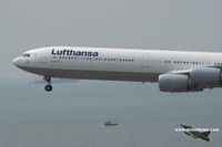D-AIHQ @ VHHH - Lufthansa