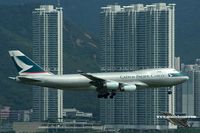 B-HUK @ VHHH - Cathay Pacific