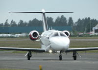 G-FBNK @ EGLK - TAXYING TOWARDS THE CAFE - by BIKE PILOT