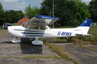 G-BFMX @ EGBS - Cessna 172N at Shobdon on the Day of the 2009 LAA Regional Strut Fly-in