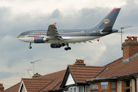 JY-AGM @ LHR - over the houses - by Robbie0102