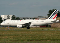 F-GFKM @ LFBO - Ready for take off rwy 32R... First Air France A320 with new livery... - by Shunn311