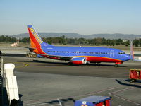 N353SW @ LAX - Southwest 1990 Boeing 737-3H4 in new colors w/o winglets - by Steve Nation