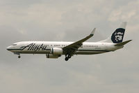N593AS @ DFW - Alaska Airlines landing at DFW - by Zane Adams
