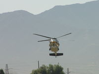 N190LA - Hovering waiting for direction from ground crew