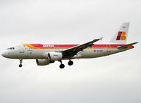 EC-KHJ @ LEBL - Landing rwy 25R - by Shunn311