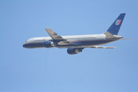N522UA @ KLAX - United Airlines Boeing 757-222, N522UA departs KLAX RWY 25R - by Mark Kalfas