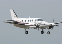 N979MC @ DTN - Landing at Downtown Shreveport.