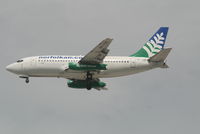 VH-OZD @ YSSY - descending to rwy 16L