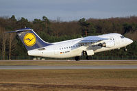 D-AVRM @ EDDF - lift off RW18W