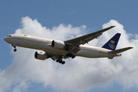 HZ-AKA @ VIE - Boeing 777-268 (ER) - by Juergen Postl