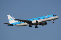 PH-EZC @ VIE - Embraer ERJ190-100LR 190LR