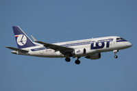 SP-LDH @ VIE - Embraer ERJ-170-100LR