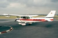 D-EAPU @ EDKB - Cessna 172N Skyhawk at Bonn-Hangelar airfield - by Ingo Warnecke