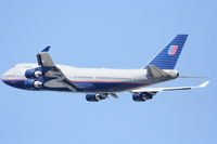 N171UA @ KLAX - United Airlines Boeing 747-422, N171UA (Spirit of Seattle II) departing KLAX for RJAA. - by Mark Kalfas