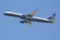 N571UA @ KLAX - United Airlines Boeing 757-222, N571UA RWY 25R departure KLAX. - by Mark Kalfas