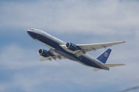 N212UA @ KLAX - United Airlines Boeing 777-222, N212UA RWY 25R departure KLAX en-route to KORD. - by Mark Kalfas