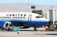 N932UA @ KPSP - United Airlines Boeing 737-522, N932UA at gate 7 KPSP. - by Mark Kalfas