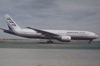 N7771 @ VIE - Boeing 777