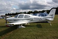 N693C @ OSH - 2002 Cirrus Design Corp SR22, c/n: 0438 - by Timothy Aanerud