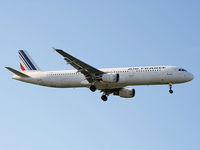 F-GTAM @ EGLL - Air France - by Chris Hall