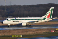 EI-DFH @ EDDL - at dus