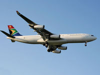 ZS-SLF @ EGLL - South African Airways - by Chris Hall