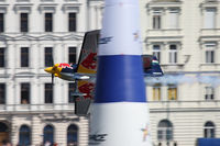 N806PB - Red Bull Air Race Budapest 2009 - Peter Besenyei - by Juergen Postl