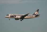 SP-LDH @ EBBR - arrival of flight LO235 to rwy 20 - by Daniel Vanderauwera