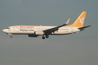 TC-AAP @ EBBR - flight PGT263 is descending to rwy 20 - by Daniel Vanderauwera