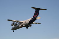 OO-DWH @ EBBR - several seconds before landing on rwy 25R - by Daniel Vanderauwera