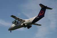 OO-DWI @ EBBR - descending to rwy 25R - by Daniel Vanderauwera