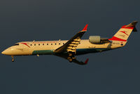 OE-LCL @ VIE - Austrian arrows Canadair Regional Jet CRJ200LR