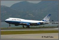 N105UA @ VHHH - United Airlines - by Michel Teiten ( www.mablehome.com )