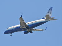N655RW @ KORD - Shuttle America (United Express)ERJ 170-100 SE, N655RW 4R approach KORD - by Mark Kalfas