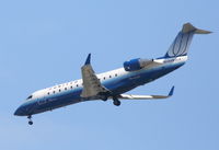 N983CA @ KORD - Sky West (United Express) CL-600-2B19, N983CA on the 4R approach KORD - by Mark Kalfas