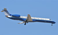 N811HK @ KORD - Trans States Airlines/United Express Embraer ERJ-145LR, N811HK RWY 10 approach KORD - by Mark Kalfas