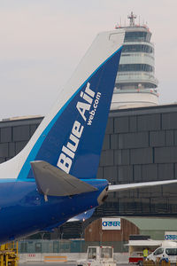 YR-BIC @ VIE - Blue Air Boeing 737-800 - by Dietmar Schreiber - VAP