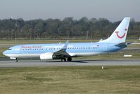 D-AHFG @ EDDL - Seen from the visitors platform.