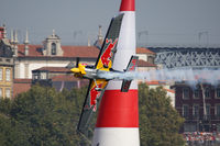 N806PB - Red Bull Air Race Porto 2009 - Peter Besenyei - by Juergen Postl