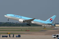 HL7715 @ DFW - Korean Air 777 departing DFW - by Zane Adams