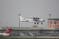 N982WU @ GRR - Departing RWY 8R